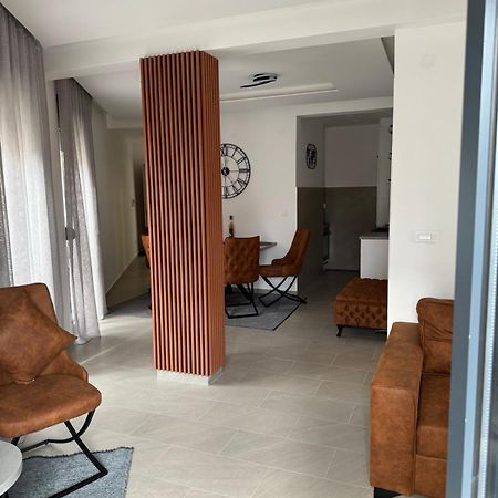 Apartman Anna Atina Budva Zewnętrze zdjęcie